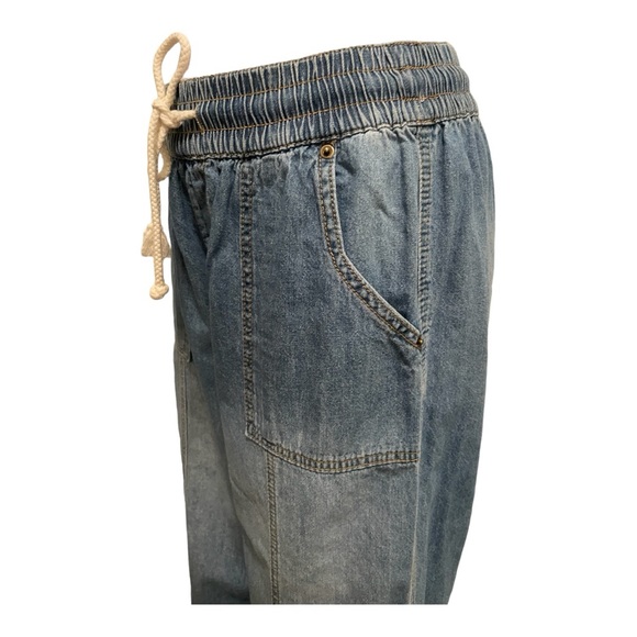 m jeans by Maurices Women’s Wide Leg Pull On High Rise Cropped Jean Size 8 - Picture 3 of 8